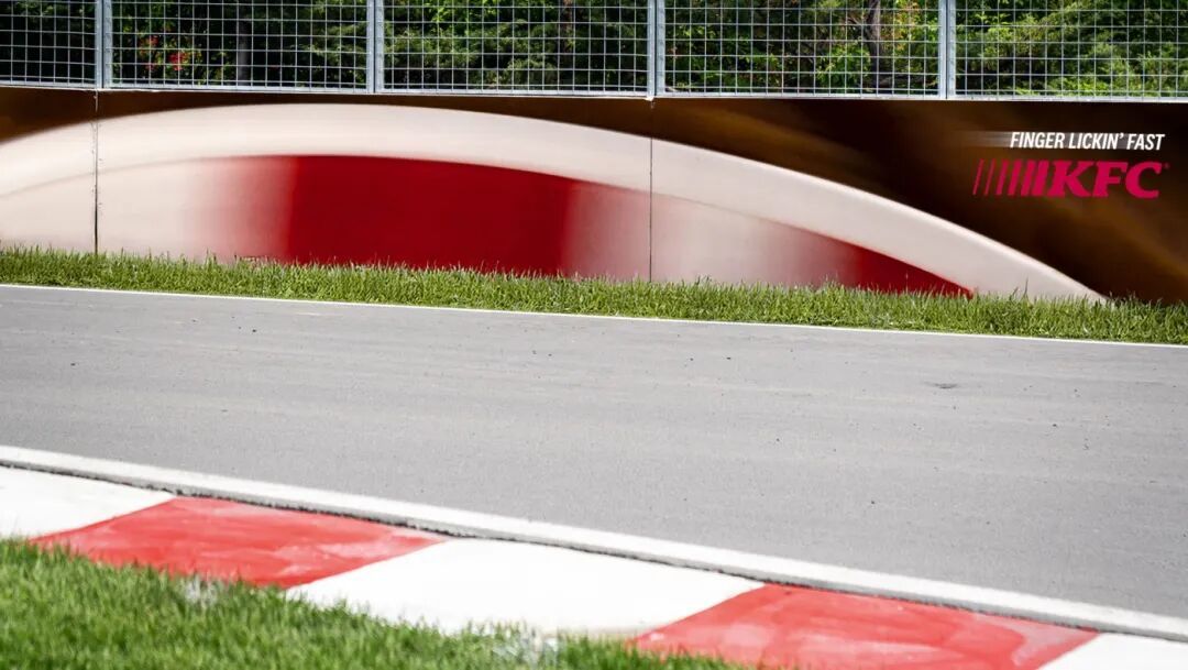 F1赛道藏着“金拱门”?麦当劳logo营销太神了!