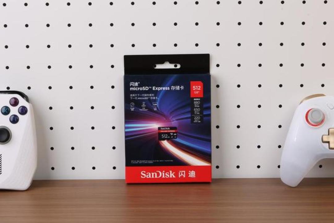microSD Express 存储卡卡面