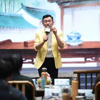 罗永浩硬刚AI豆包：锤子手机到底算不算好产品？