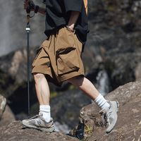 三条爆款工装裤实测：多口袋≠真能装，这样选才不踩雷