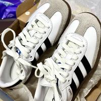 Samba和Yeezy 380尺码差在哪？一文说清怎么选不踩雷