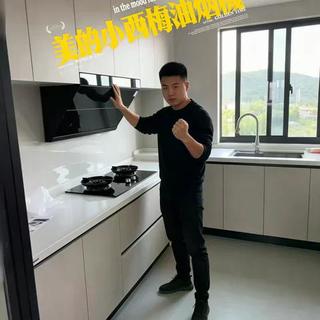 4000元油烟机怎么选？美的小西梅AK11 vs 海信璀璨C5深度实测
