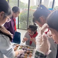 一块月饼，装得下多少心意？