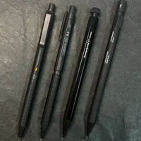 几支黑色铅笔
