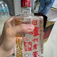 百元浓香白酒怎么选？三款大厂嫡系实测，谁才是自饮宴请真王者