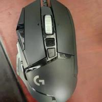 G502无线版还在背30克配重？轻量化时代它已掉队