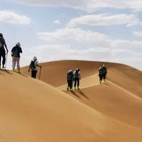 免费徒步的隐形代价：你以为省了钱，其实赌上了命