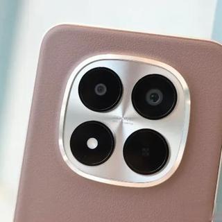 1999元拿下4倍无损变焦？真我11 Pro+用单摄干翻同价位长焦