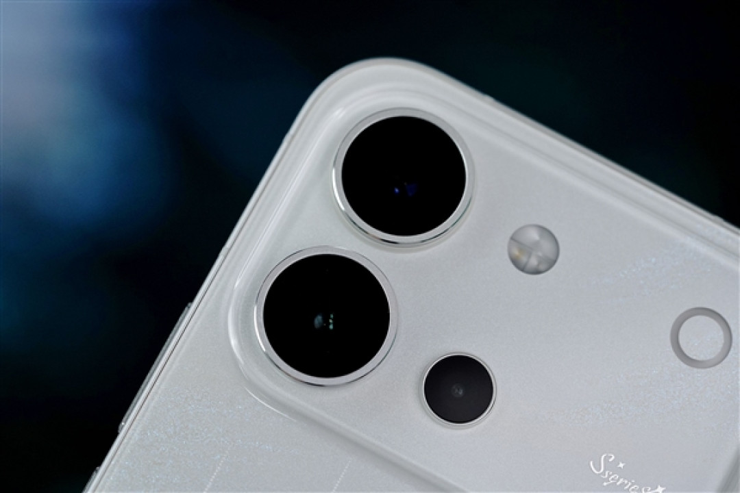星星海梦幻外观+4K原生实况!vivo S60手机全面评测:一台懂年轻人日常需求的轻旗舰