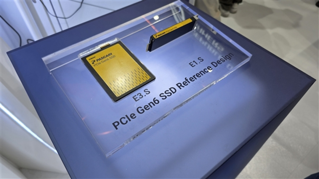 群联PCIe 6.0 SSD主控几近完成:单盘2TB!顺序狂飙28GB/s、随机高达680万
