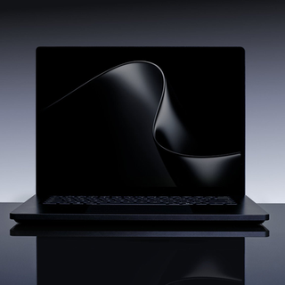 Surface Laptop Ultra比MacBook Pro更值得买？高端轻薄本终极对决揭晓