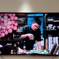雷鸟鹤6 Ultra 98寸｜无背景墙客厅封神巨幕