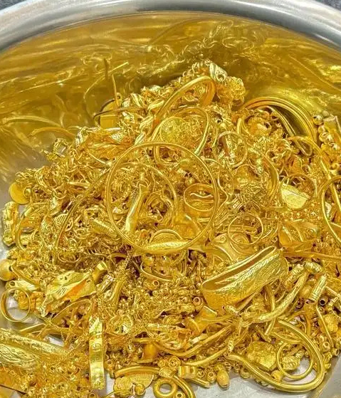 黄金回收上门服务费合理吗？一文看懂行业现状与避坑指南