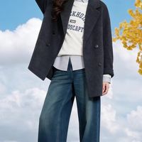 小个子选短款西装,黑、奶白、杏色到底谁更显高百搭?