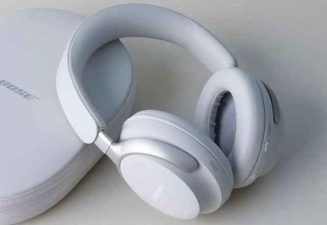 索尼XM5 vs Bose QC Ultra：2026年旗舰降噪耳机怎么选才不踩雷？