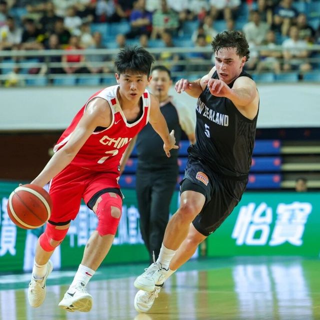 中国男篮热身赛险胜背后：下一场生死战才是真考验