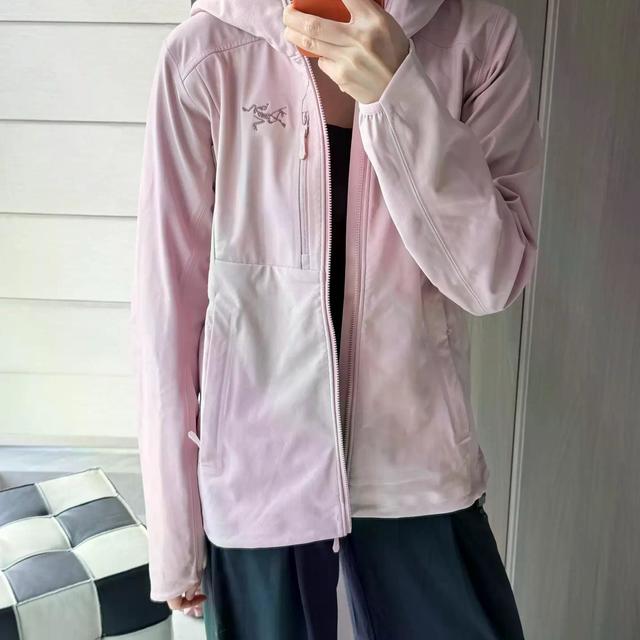 通勤+轻户外怎么选？始祖鸟Gamma MX和Beta Jacket实测拆解