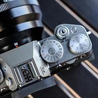 1.3万预算选富士X-T5还是索尼A7C II？高像素VS全画幅真实对比