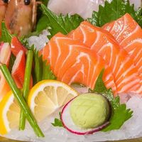 三文鱼三大部位大揭秘：鱼腩、中段、鱼背到底怎么选？