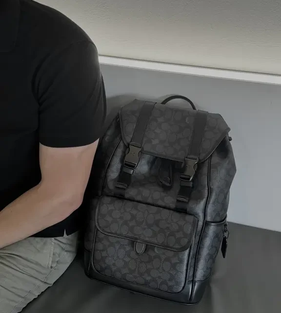 Coach男士双肩包巨能装太香了