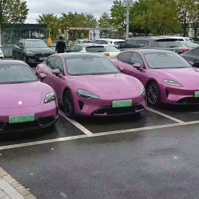 国产车只会“抄袭”豪车？抱歉，这次是面子像，里子赢！
