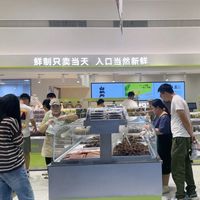 量贩零食店真便宜？三家头部品牌暗藏克重缩水、临期混卖陷阱