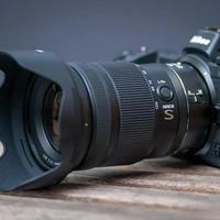 24mm f/1.8 vs f/1.4：尼康Z和索尼GM谁更值得买？