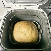 三款热门面包机横评：谁才是你家厨房的“真命天机”？