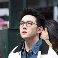 李佳琦直播间买贵了？品牌自播价更低，全网最低价承诺还靠谱吗