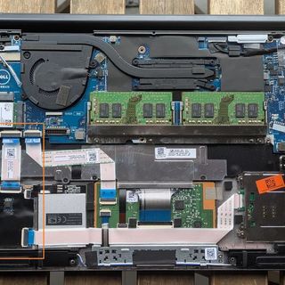 新电脑一开机就在偷传数据？这4个品牌隐私防护真相太扎心