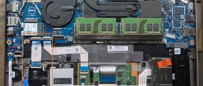 新电脑一开机就在偷传数据？这4个品牌隐私防护真相太扎心