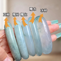 7000元买翡翠手镯，细糯种和糯冰种到底怎么选？