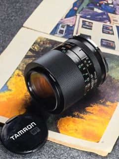 90mm微距镜头怎么选？腾龙4300元 vs 索尼8000元，实测对比告诉你谁更值