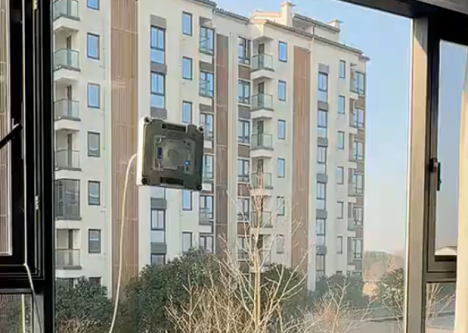 擦窗机器人