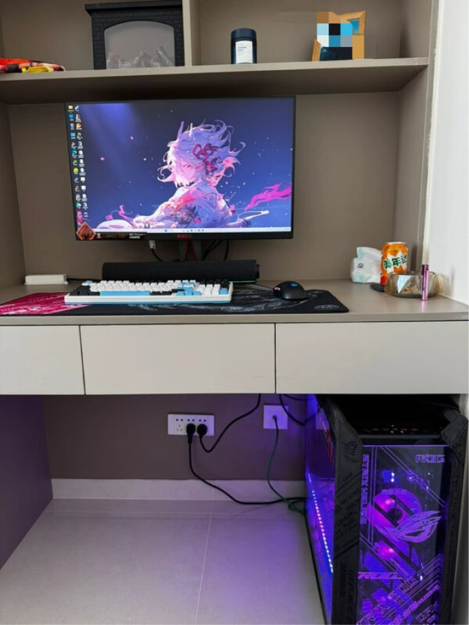 爱攻显示器