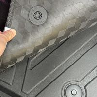 选脚垫看工艺，飞艇航天级 TPE 抗污脚垫给小米 SU7 更稳的品质