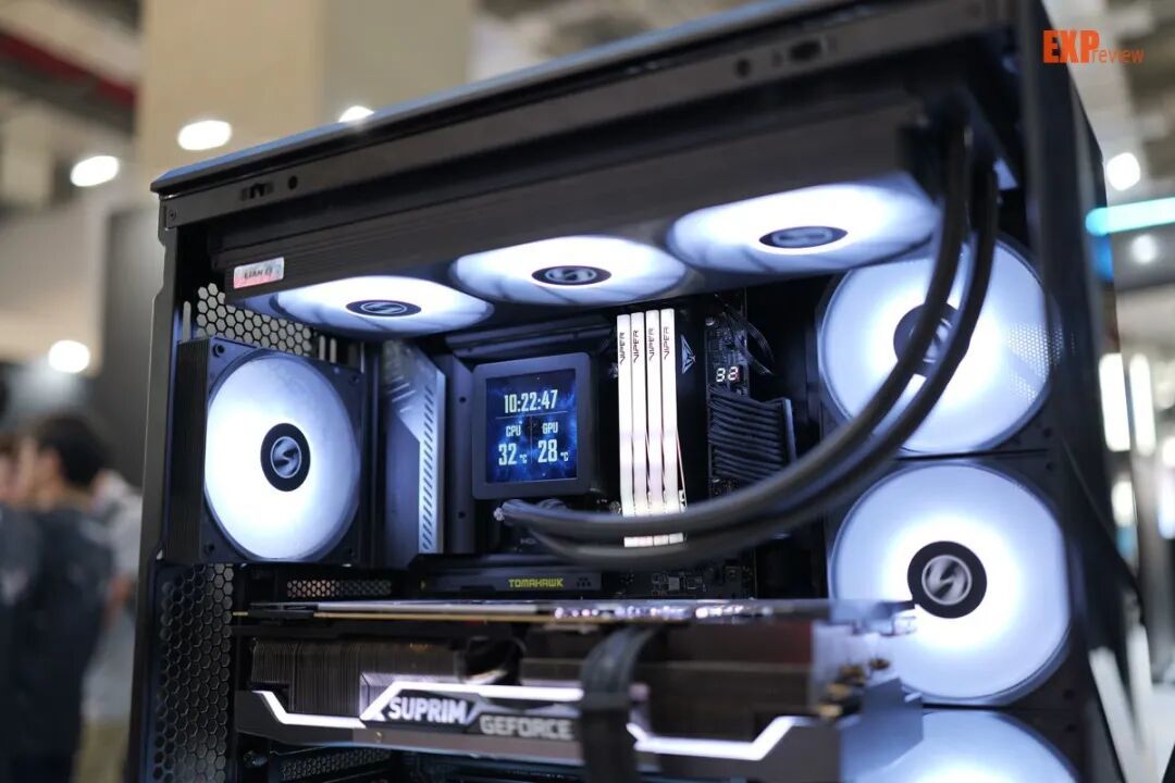 Computex 2026:底部可调角度进气扇、模块化水冷风扇,联力带来多款创新新品