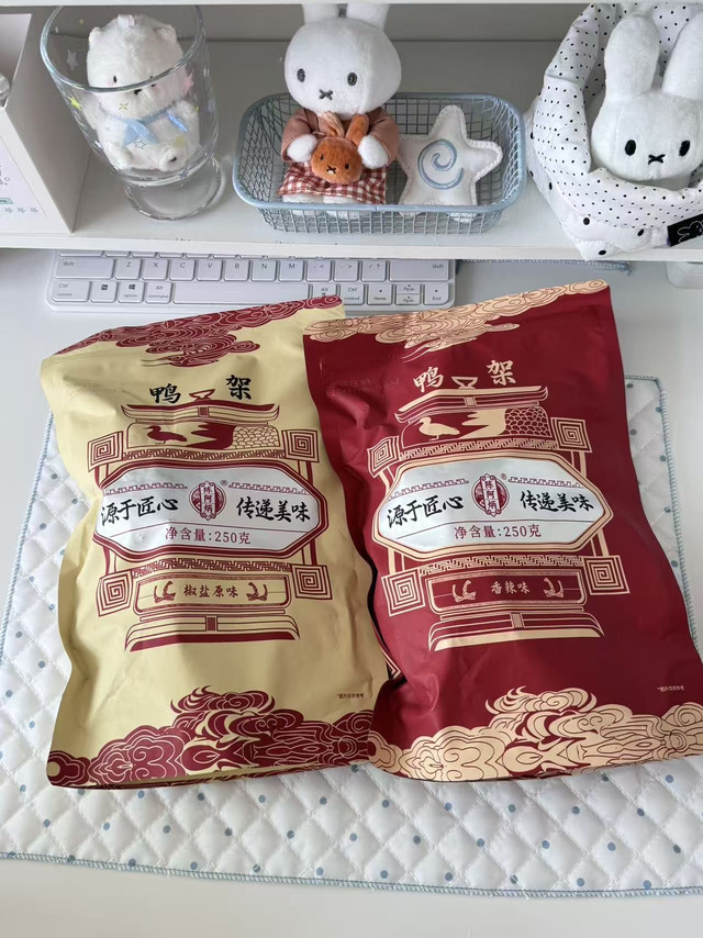 无限回购！越啃越上头的陈阿炳风干鸭架，追剧解馋必备✨