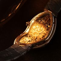 卡地亚“浴缸表”爆火背后：是审美进化，还是注意力经济的误会？