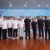 李宁安踏双线出海：从装备赞助到文化共情的全球竞技