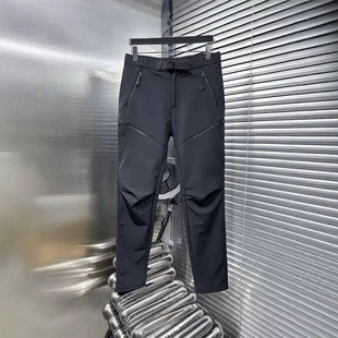 通勤别硬扛！软壳才是城市人的雨天真命天子