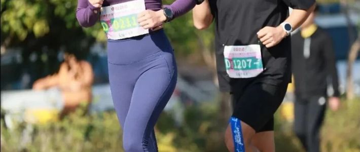 百公里越野完赛核心：跑量、爬升与补给的科学配比