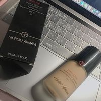 油痘肌选阿玛尼权力还是PRO？实测四大维度帮你避坑