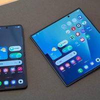 折叠屏vs直板旗舰：Z Fold7和iPhone 15 Pro Max谁更值得买？