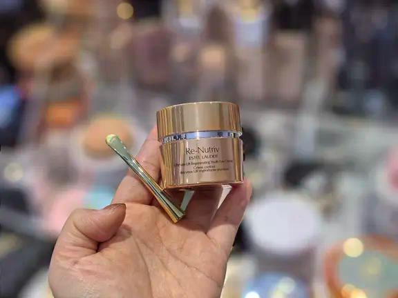 30+眼周抗老怎么选？三款顶流眼霜深度拆解，对症才有效
