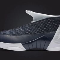 AJ15后跟“开胶”是设计？别被情怀骗了，它根本不是打球的鞋
