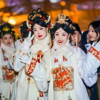 Z世代还愿意为情怀买单吗?国潮联名的未来在于价值落地