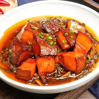 一道不放酱油的红烧肉,凭什么入选“湖南十大经典名菜”?