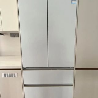 松下白月光2.0 vs 蔓越莓2.0：515L零嵌冰箱怎么选？