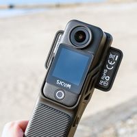 C400真能看清10米车牌？实测揭穿4K画质背后的妥协真相